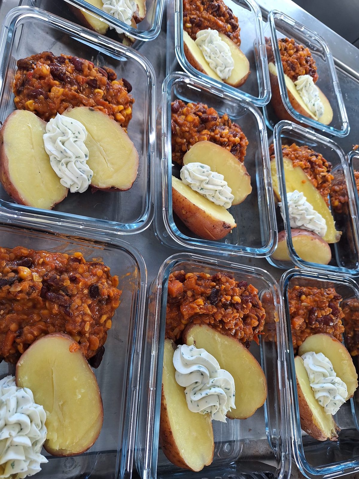 Backkartoffel mit Chili und Kr&auml;uterquark