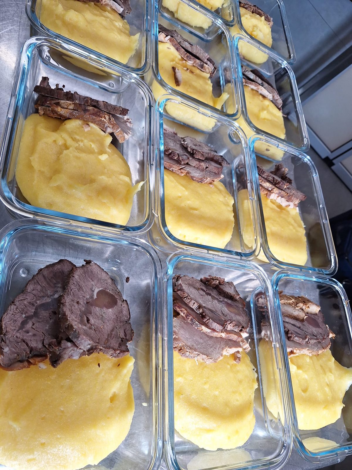 Polenta mit Schmorbraten
